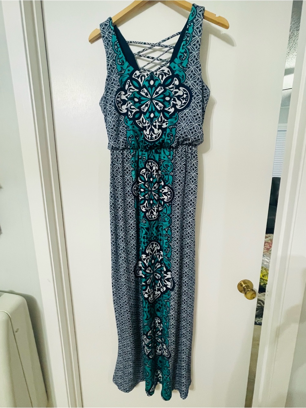 Maurices Teal and Gray Patterned Sleeveless Maxi Dress